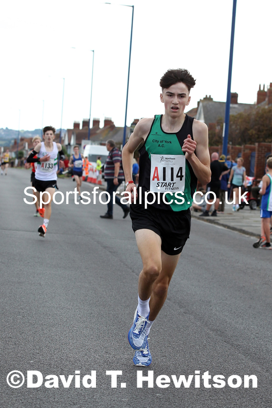 Mens under-17s 2021 Northern 6 and 4 Stage and Young Athletes Road Relays, Redcar. Photo: David T. Hewitson/Sports for All Pics